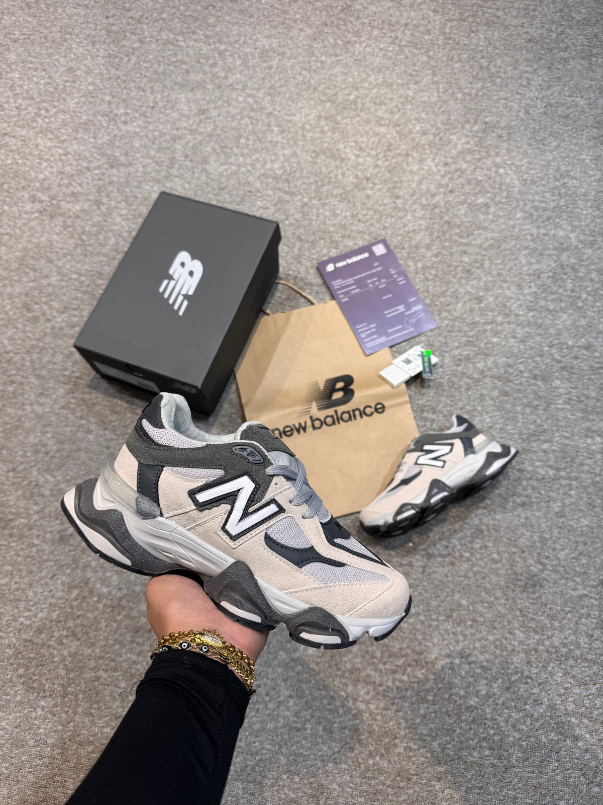 NB9060 Gri