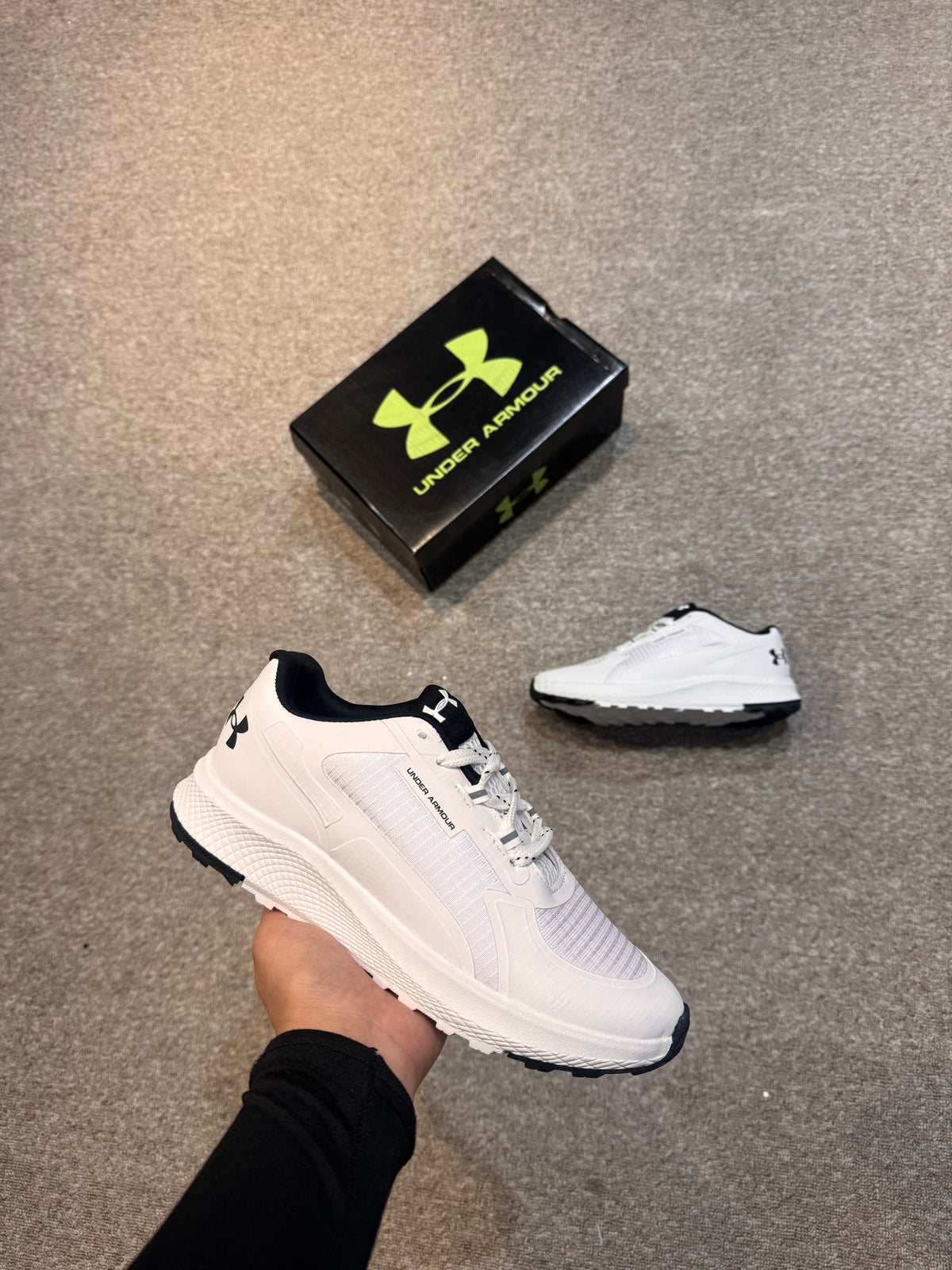 Under Armour Beyaz